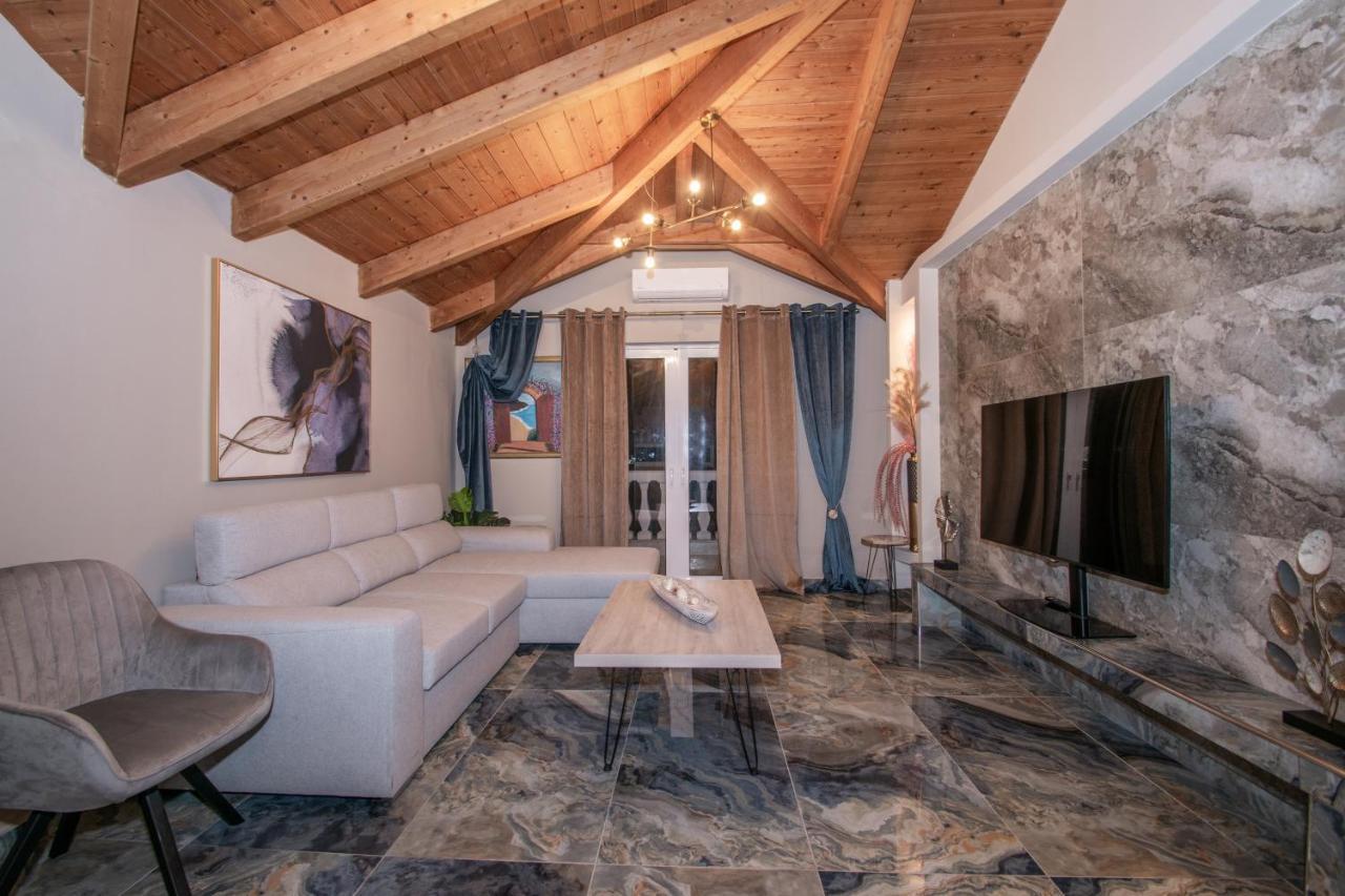 Casa Di Voz Shared By 