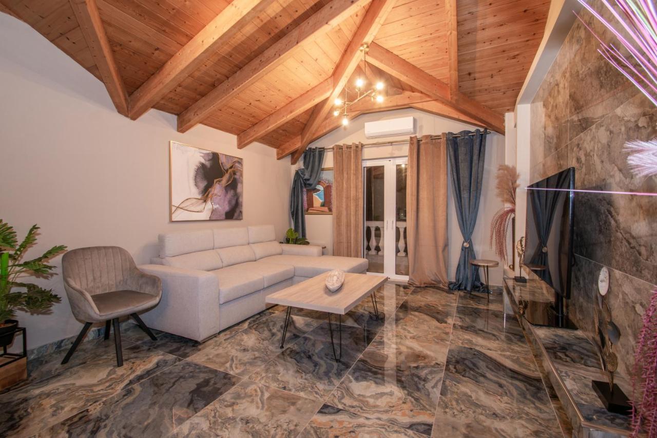 Casa Di Voz Shared By 